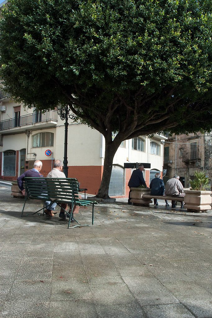 modica-lunchtime-catch-up.jpg