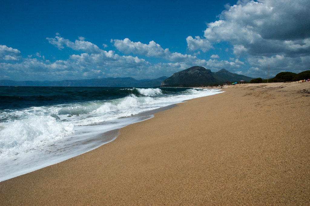 Spiaggia Su Barone, Orosei