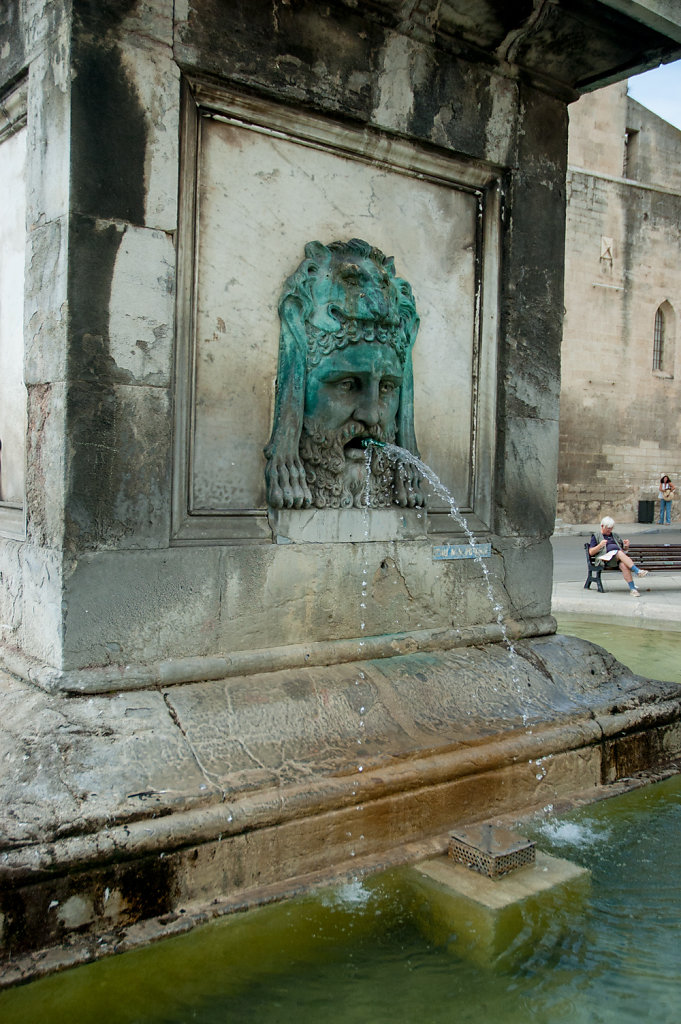 arles-fountain-place-de-la-republique.jpg