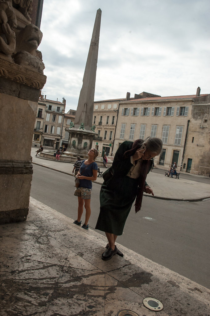 arles-Primatiale-Cathedrale-Saint-Trophime-toursits.jpg