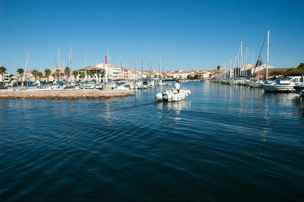 Meze Harbour