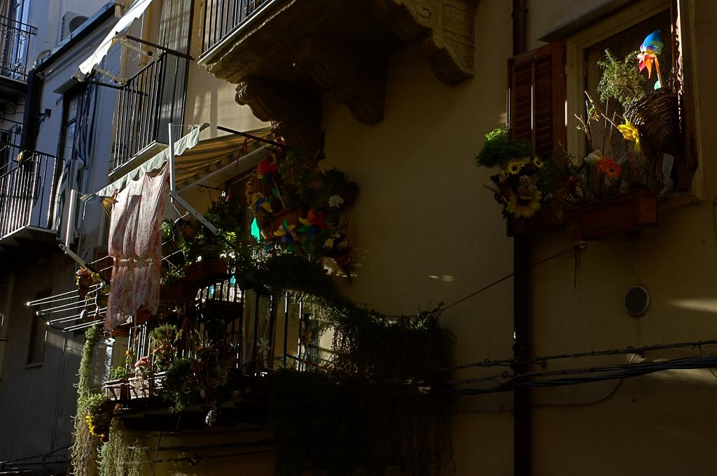 Via Nicola Botta, Cefalu