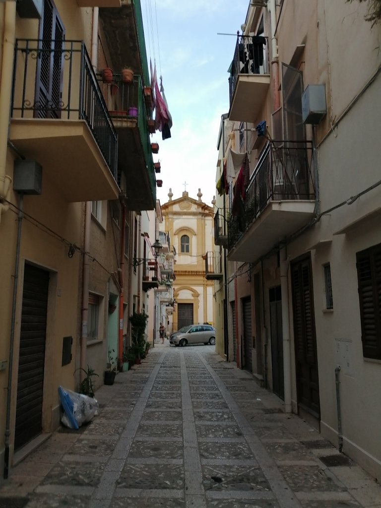 Chiesa Madre Santuario di Maria SS. del Soccorso from via Madrice, Castellammare de Golfo