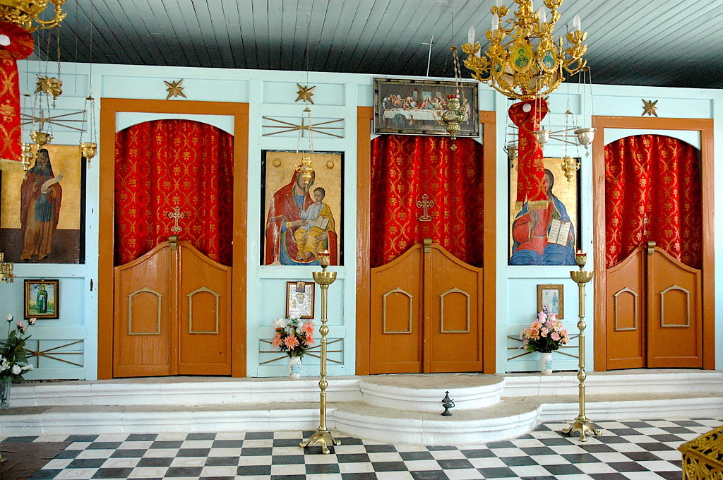 Kioni Church Interior